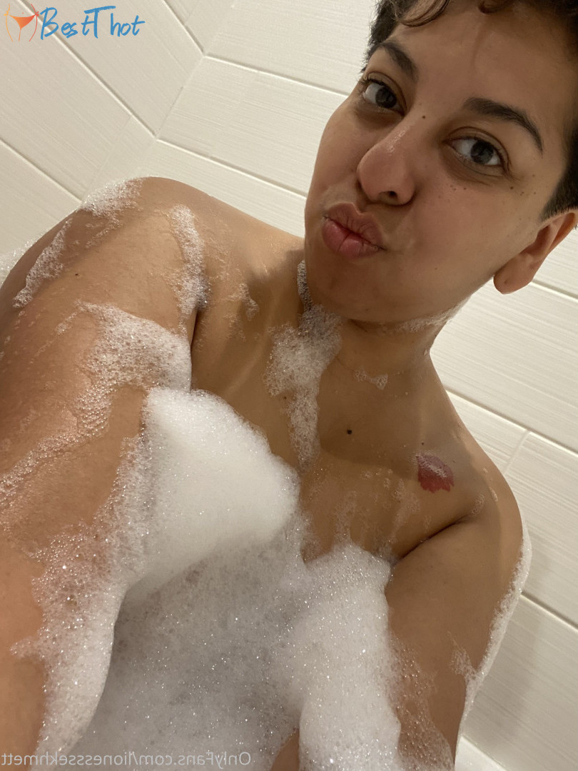 Photo by houstonarches published on December 27,2024 22:13:10 - BestThots