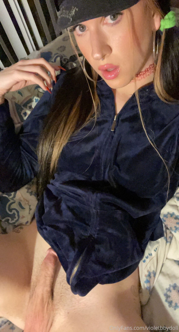 Photo by tsvioletdoll published on October 11,2023 11:29:45 - BestThots