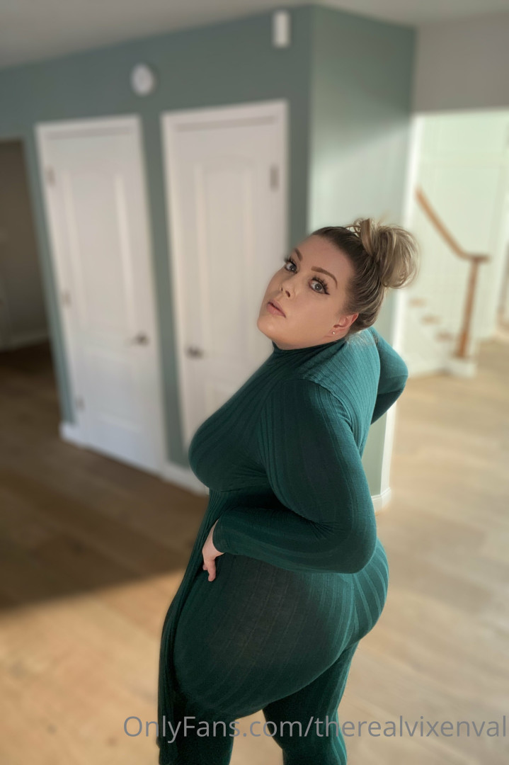Photo by therealvixenval published on October 16,2023 21:10:30 - BestThots