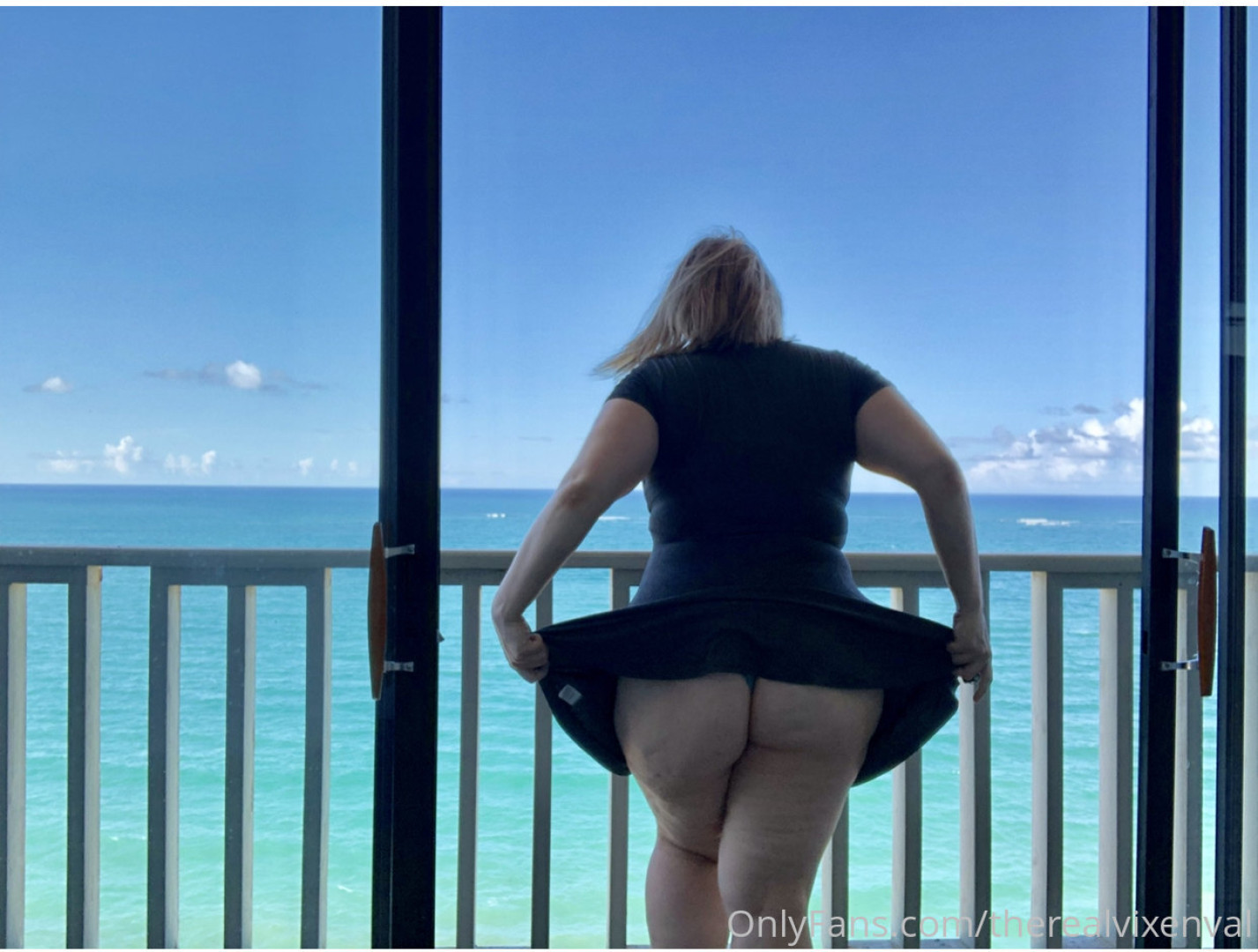 Photo by therealvixenval published on October 16,2023 21:15:30 - BestThots