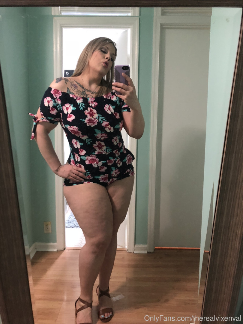 Photo by therealvixenval published on October 16,2023 21:18:16 - BestThots