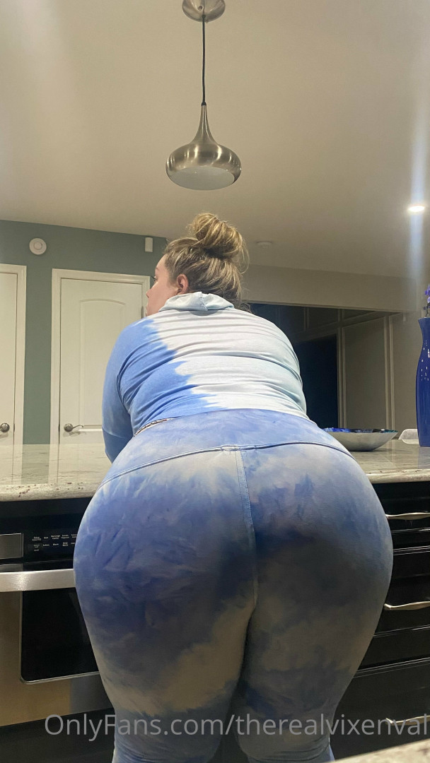 Photo by therealvixenval published on October 16,2023 21:25:59 - BestThots