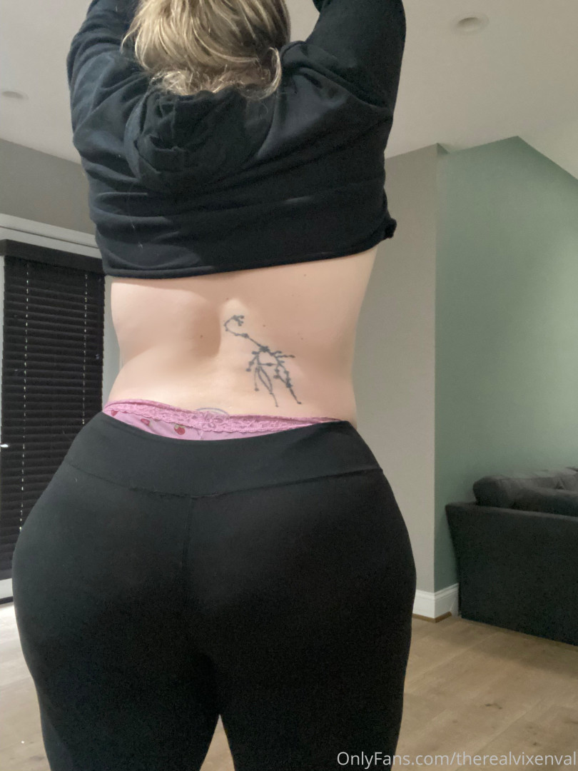 Photo by therealvixenval published on October 16,2023 21:27:00 - BestThots