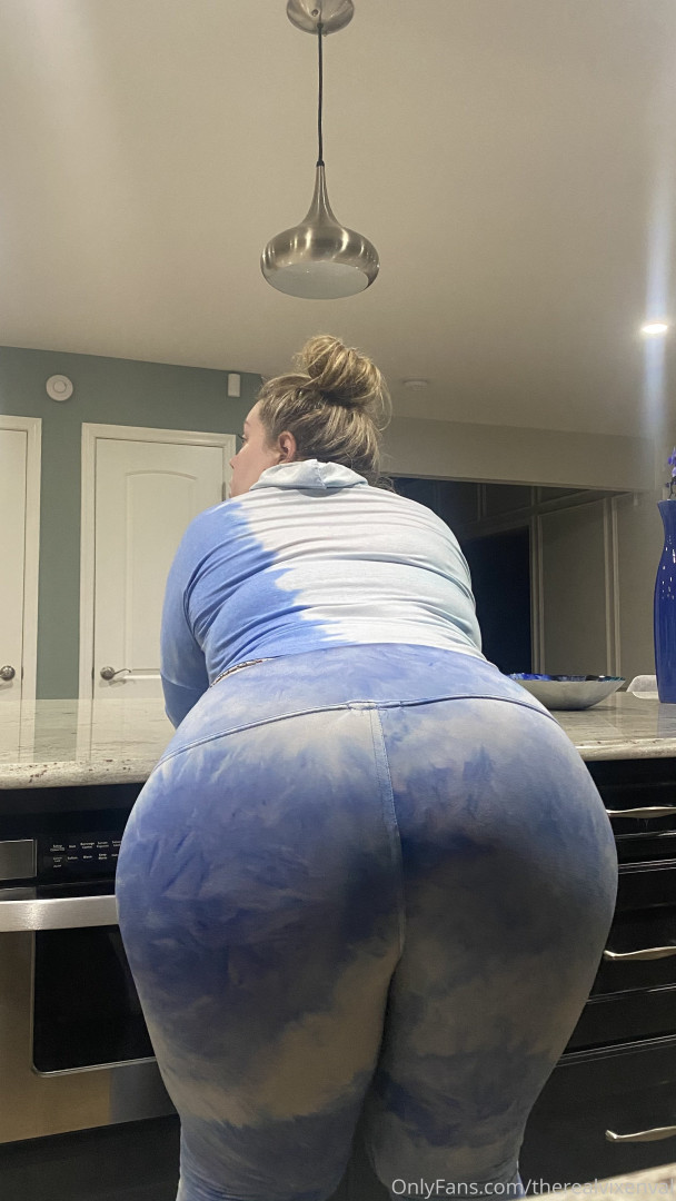 Photo by therealvixenval published on October 16,2023 21:31:45 - BestThots