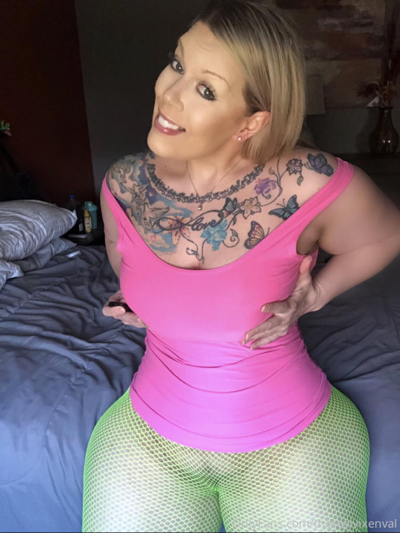 Photo by therealvixenval published on October 16,2023 21:36:31 - BestThots