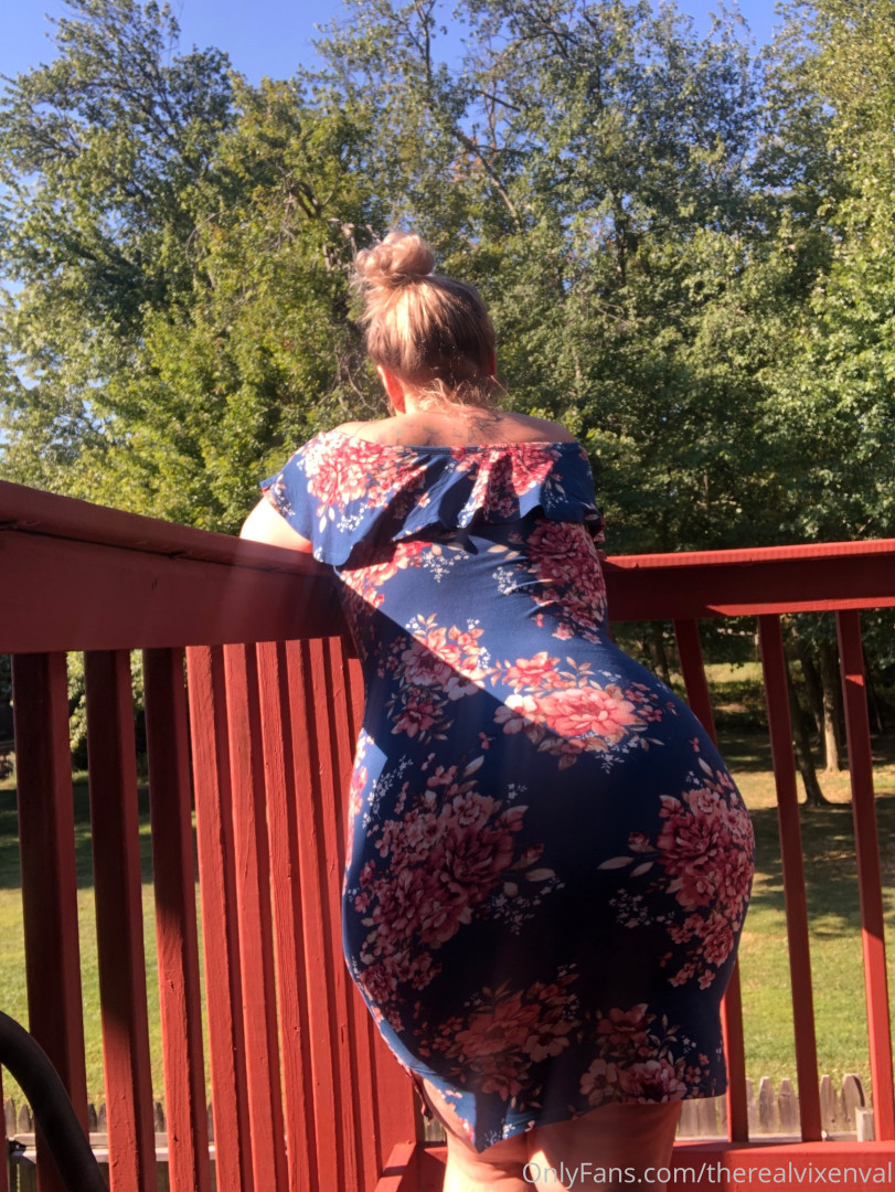 Photo by therealvixenval published on October 16,2023 21:40:15 - BestThots