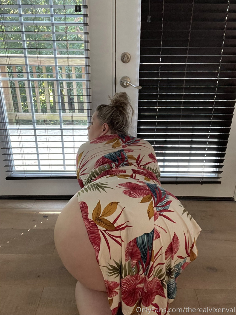 Photo by therealvixenval published on October 16,2023 21:44:44 - BestThots