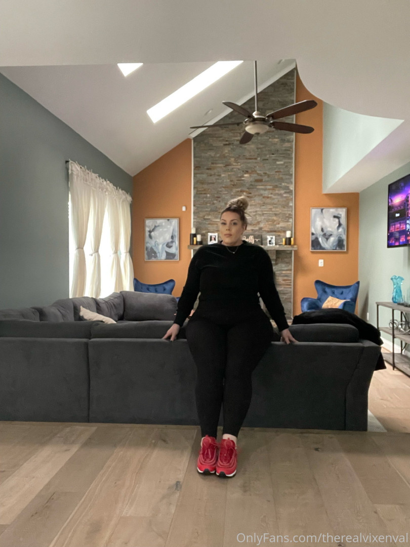 Photo by therealvixenval published on October 16,2023 21:55:42 - BestThots