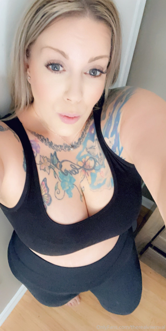 Photo by therealvixenval published on October 16,2023 22:00:20 - BestThots