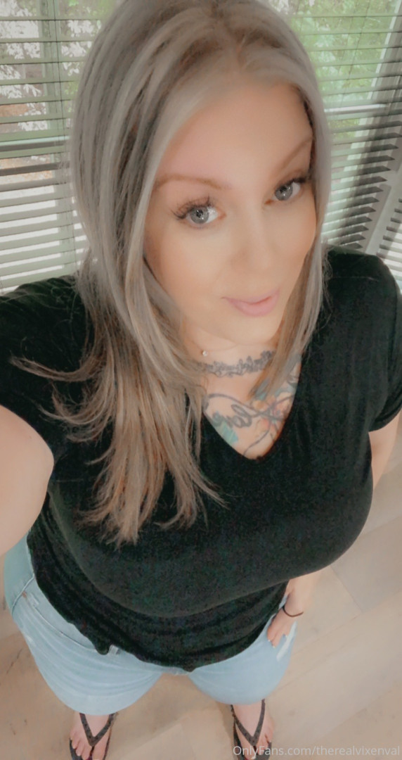 Photo by therealvixenval published on October 16,2023 22:00:44 - BestThots