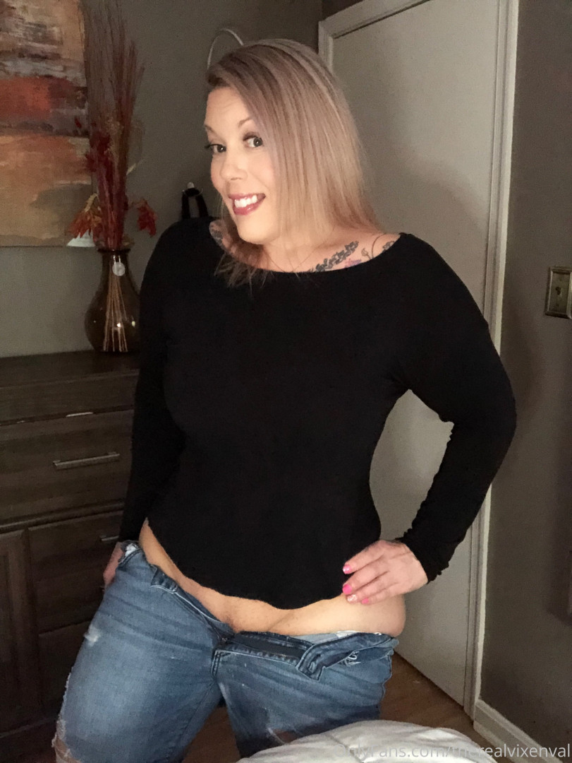 Photo by therealvixenval published on October 16,2023 22:02:14 - BestThots