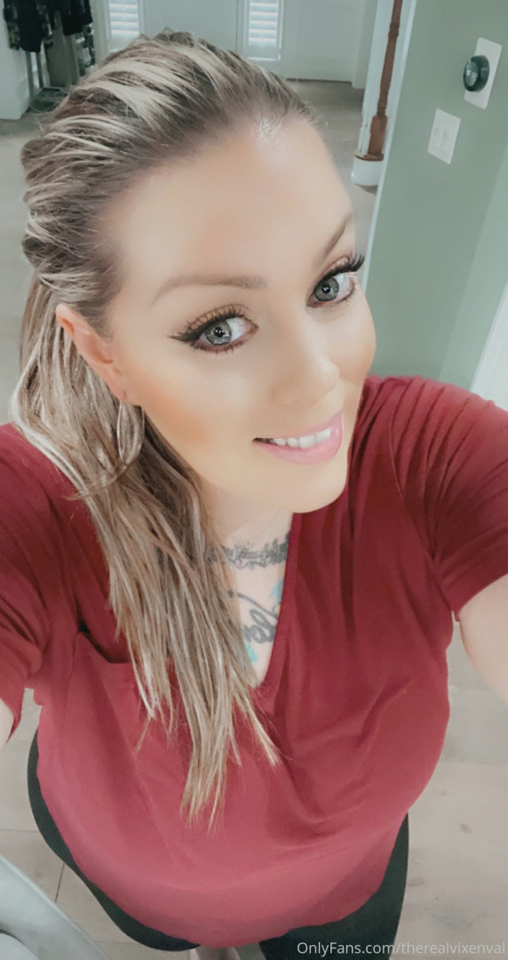 Photo by therealvixenval published on October 16,2023 22:02:30 - BestThots