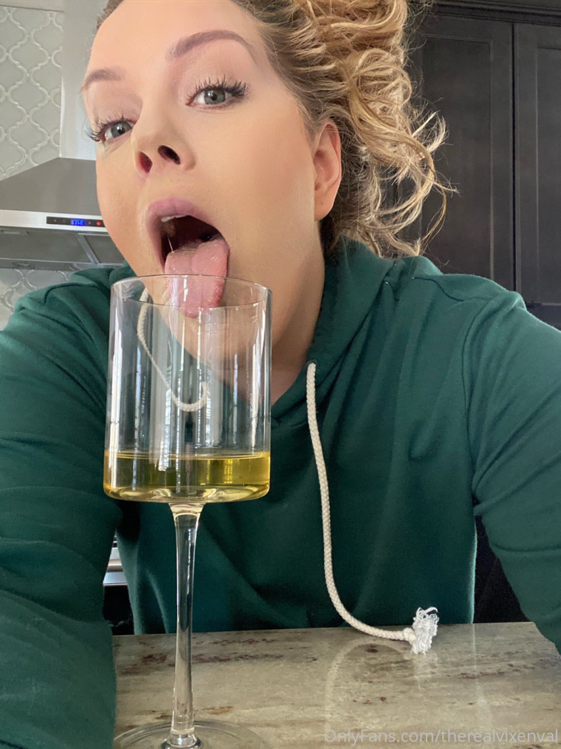 Photo by therealvixenval published on October 16,2023 22:02:50 - BestThots