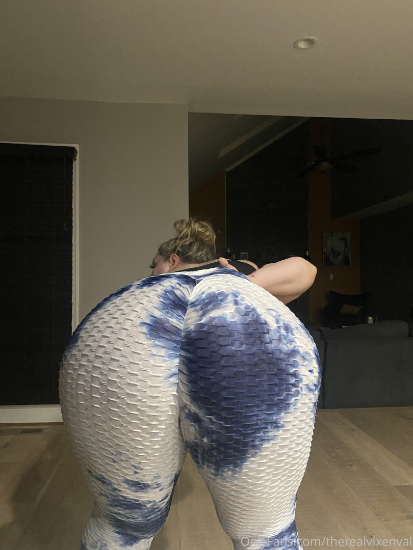 Photo by therealvixenval published on October 16,2023 22:09:14 - BestThots