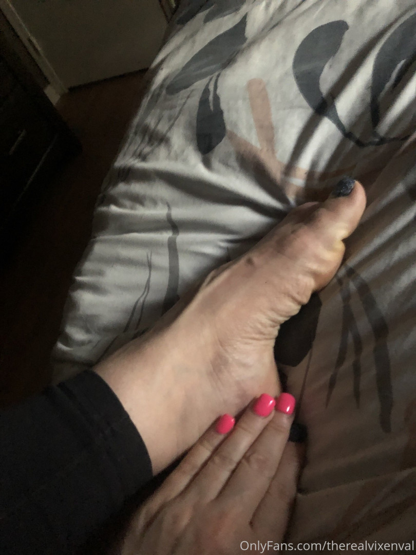 Photo by therealvixenval published on October 16,2023 22:13:20 - BestThots