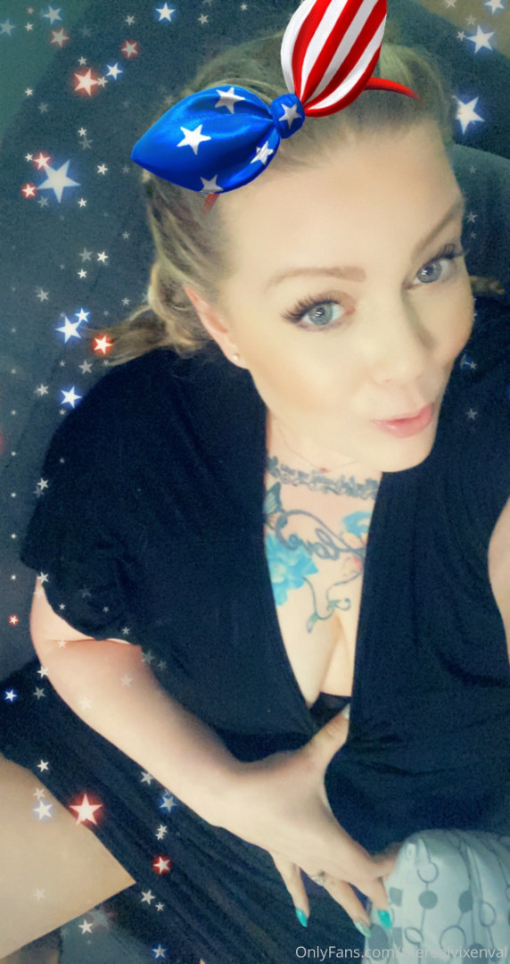 Photo by therealvixenval published on October 16,2023 22:14:20 - BestThots