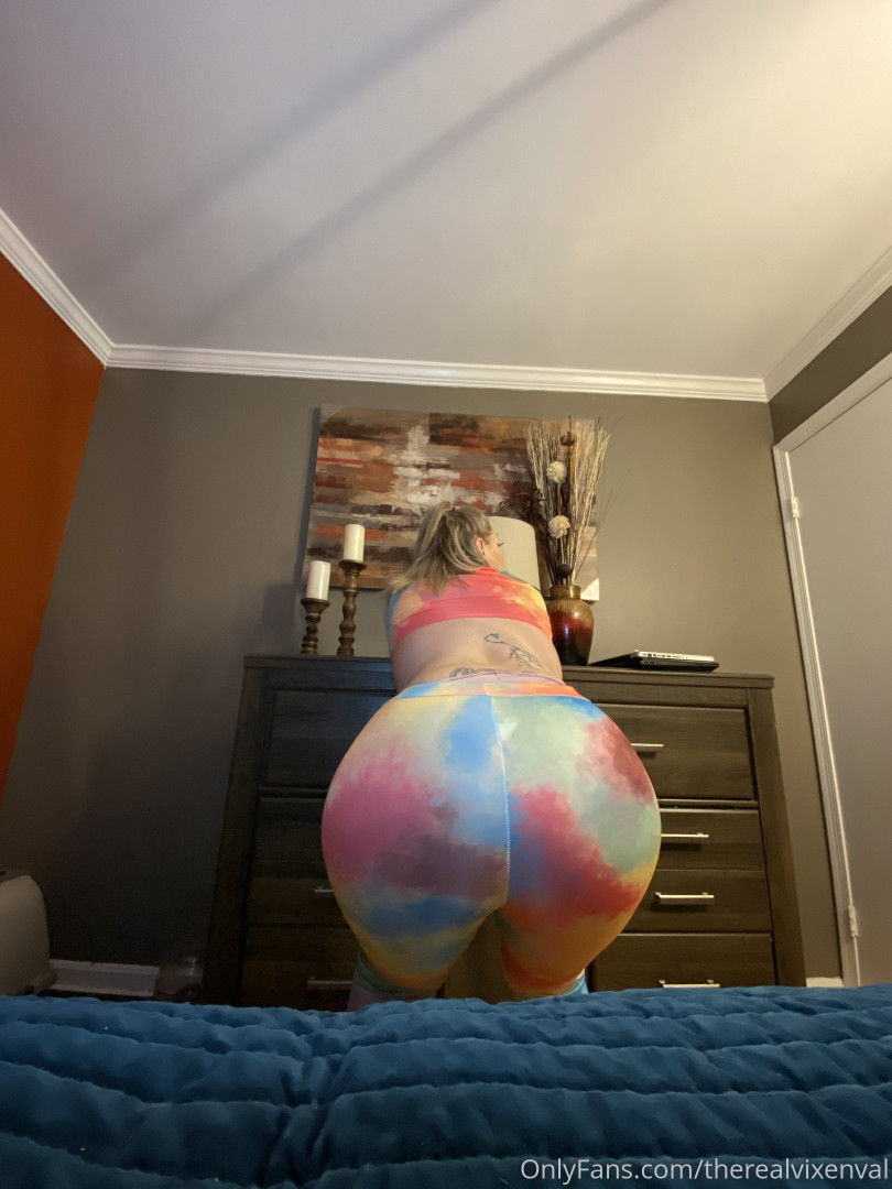 Photo by therealvixenval published on October 16,2023 22:23:15 - BestThots