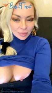 moniquecovetxxx #9707779