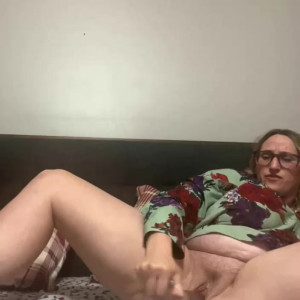 Video by momoffduty published on April 23,2023 00:23:00 - BestThots