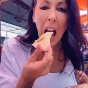 Video by thereaganfoxx published on May 15,2023 00:07:00 - BestThots