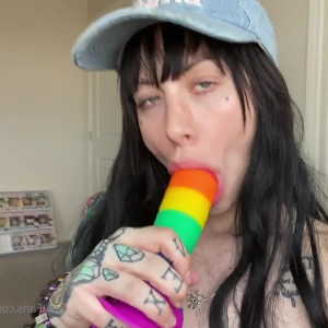 Video by theprincesspineapple published on July 4,2023 17:08:00 - BestThots