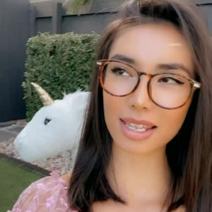 Video by kristychaaan published on April 12,2023 23:22:00 - BestThots