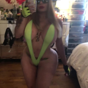mollywoodz_ #5057588