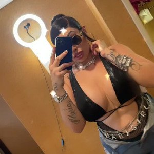 Video by tsmia_xxx published on May 3,2023 18:06:00 - BestThots