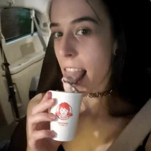 Video by softgothwaifu published on August 18,2023 12:39:04 - BestThots