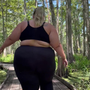 Video by lisaloussbbw published on July 31,2023 13:49:00 - BestThots