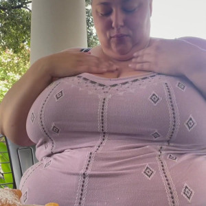 Video by lisaloussbbw published on August 16,2023 07:13:00 - BestThots