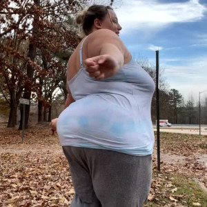 Video by lisaloussbbw published on August 7,2023 10:20:00 - BestThots