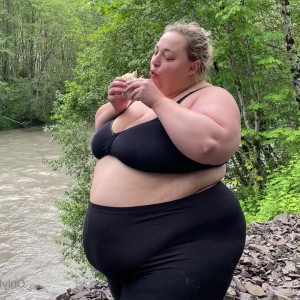 Video by lisaloussbbw published on May 22,2023 22:52:00 - BestThots
