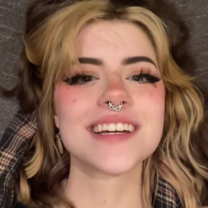 Video by hannahowo published on March 13,2023 06:28:00 - BestThots