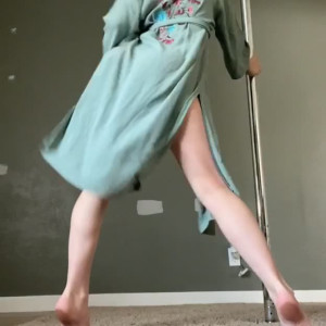 Video by baileyxskyesx published on April 6,2023 12:17:00 - BestThots