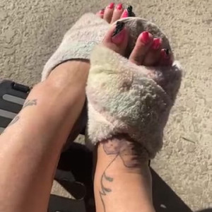 Video by sweetesthangsfeet published on April 6,2023 12:56:00 - BestThots