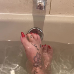Video by sweetesthangsfeet published on August 6,2023 23:59:00 - BestThots