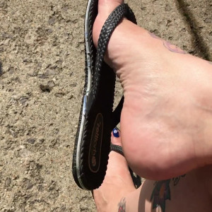 Video by sweetesthangsfeet published on March 19,2023 02:49:00 - BestThots
