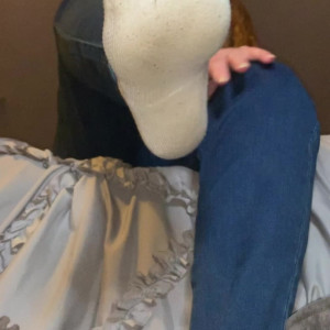 Video by sweetesthangsfeet published on March 13,2023 20:02:00 - BestThots