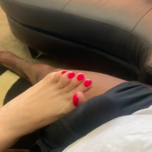 Video by sweetesthangsfeet published on March 12,2023 09:42:00 - BestThots