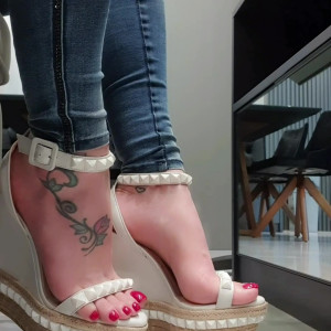 Video by loirafeet published on June 3,2023 09:17:00 - BestThots