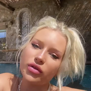 lottiemossof #5711720