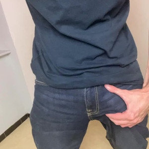 Video by frenchhugecock published on August 19,2023 10:06:47 - BestThots