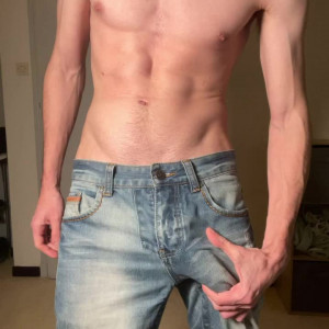 Video by frenchhugecock published on January 12,2024 18:17:16 - BestThots