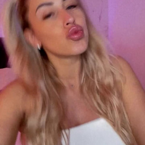 Video by laurabae_ published on April 21,2023 12:21:00 - BestThots