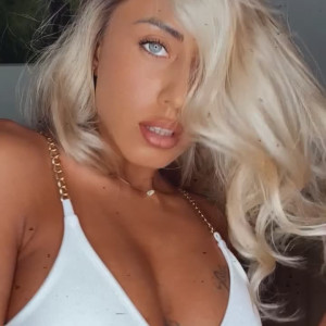 Video by laurabae_ published on April 1,2023 07:49:00 - BestThots