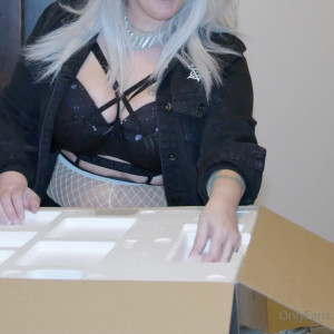 Video by cinnamonanarchy published on January 10,2024 06:12:14 - BestThots