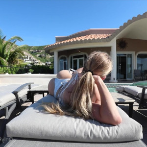 Video by carolinezalog published on May 10,2023 15:26:00 - BestThots