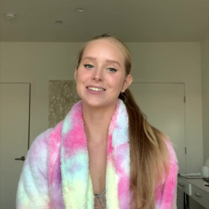 carolinezalog #8876660