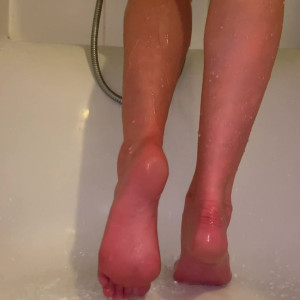 Video by babebarefootofficial published on May 11,2023 15:14:00 - BestThots